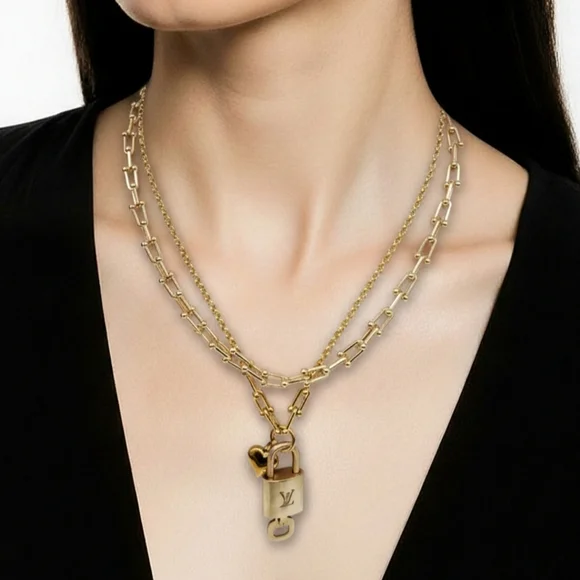 Authentic Louis Vuitton Gold Padlock w/ Unbranded Fashion Stainless Steel Chain - Picture 9 of 9